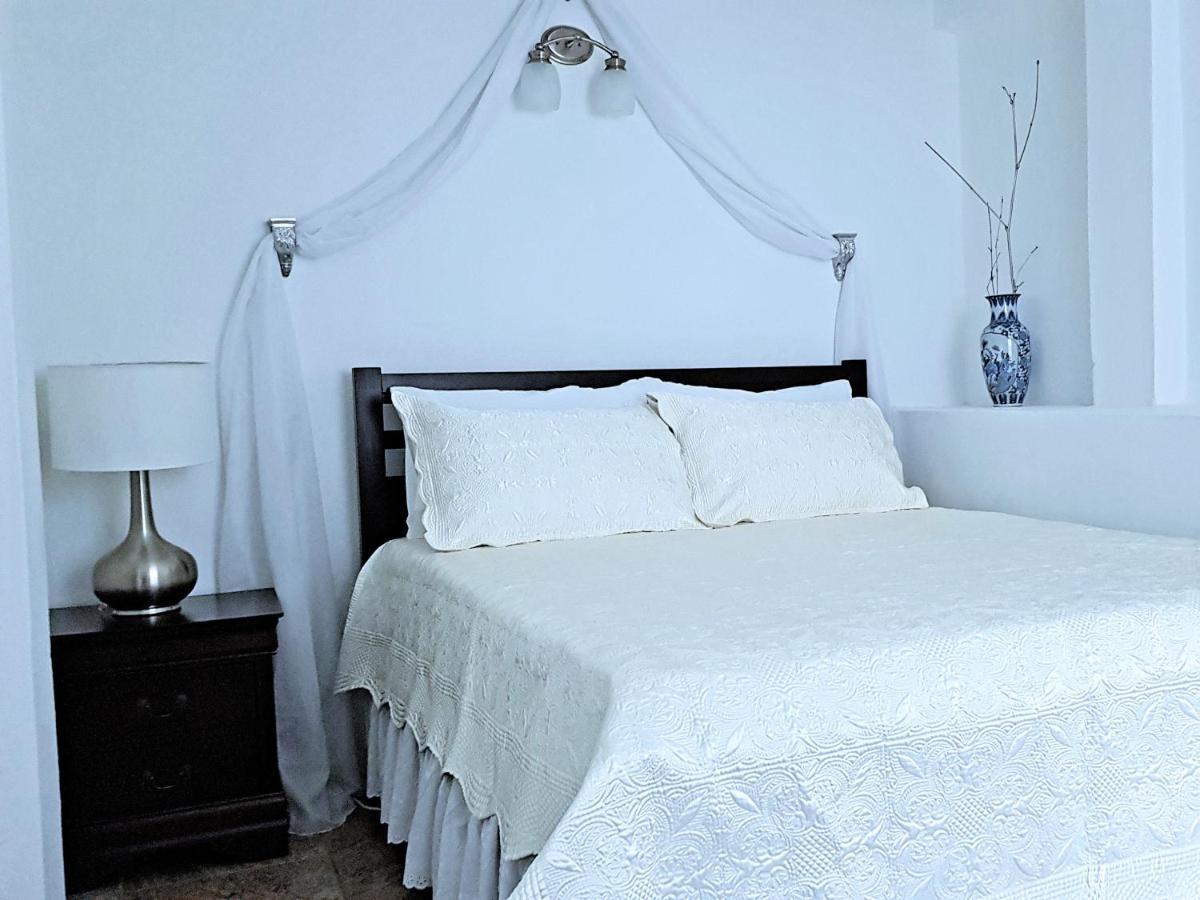 The Suite Spot Apartment - Private Paradise Stay Суфриер Экстерьер фото