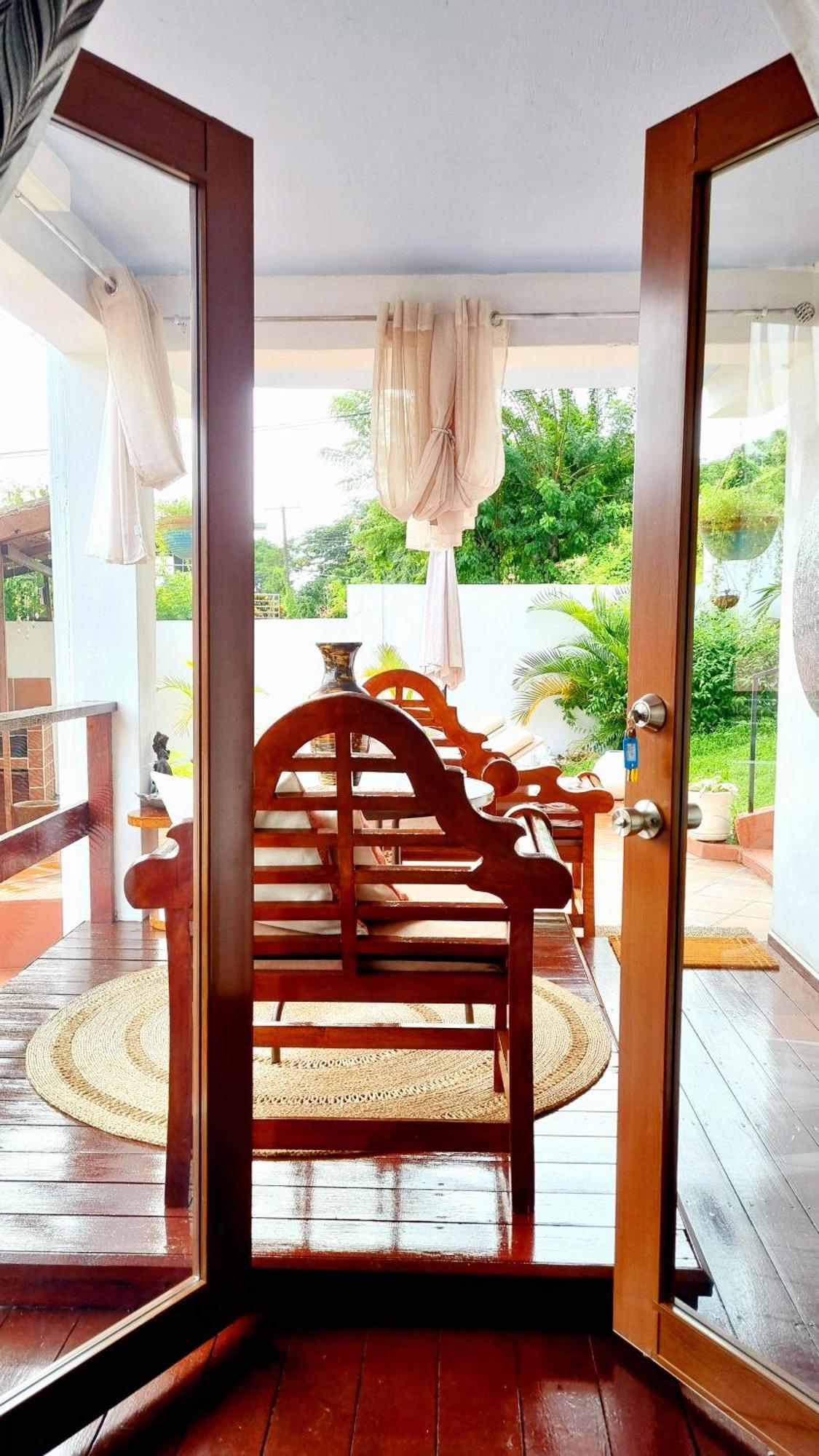 The Suite Spot Apartment - Private Paradise Stay Суфриер Экстерьер фото