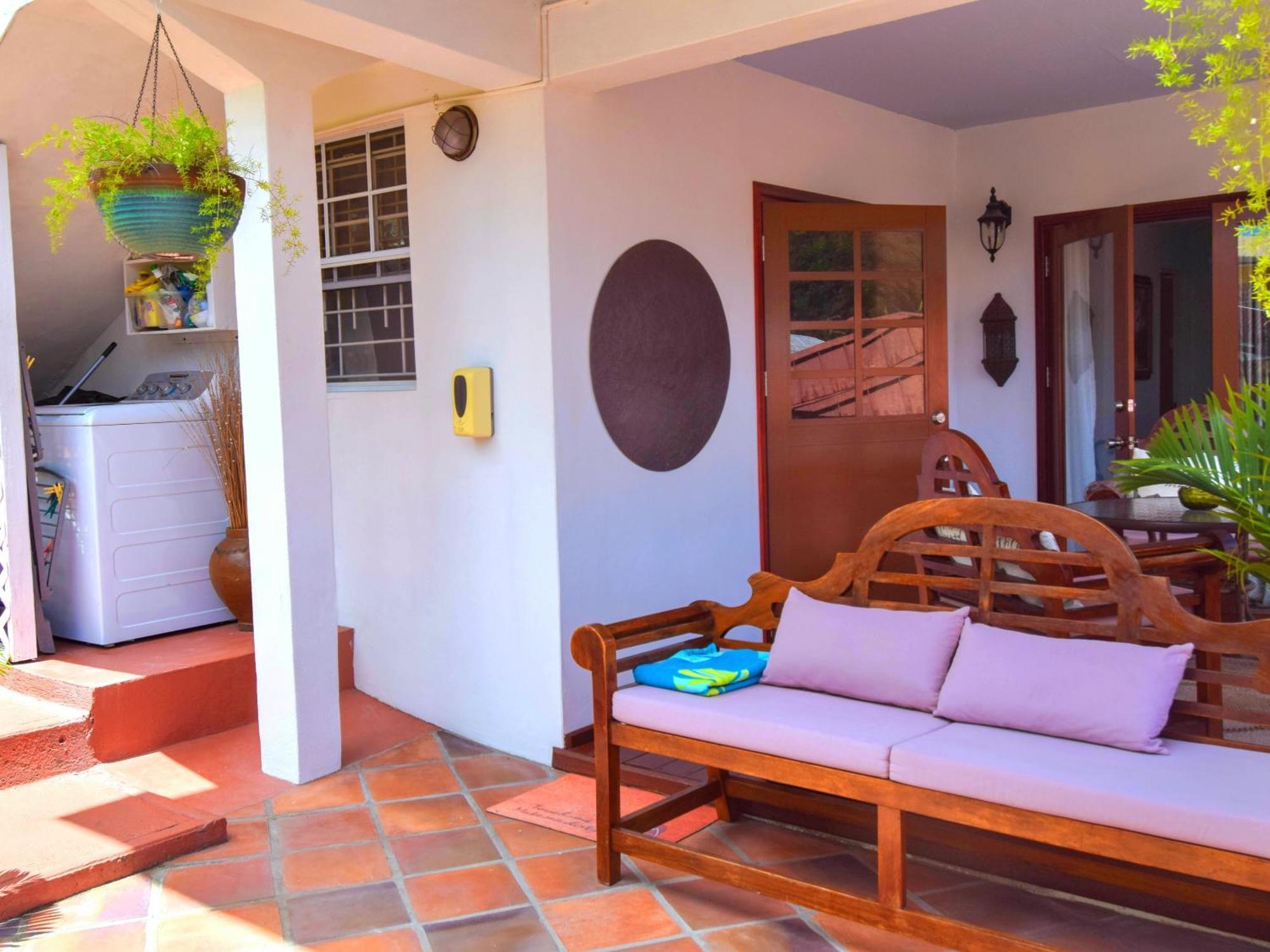 The Suite Spot Apartment - Private Paradise Stay Суфриер Экстерьер фото