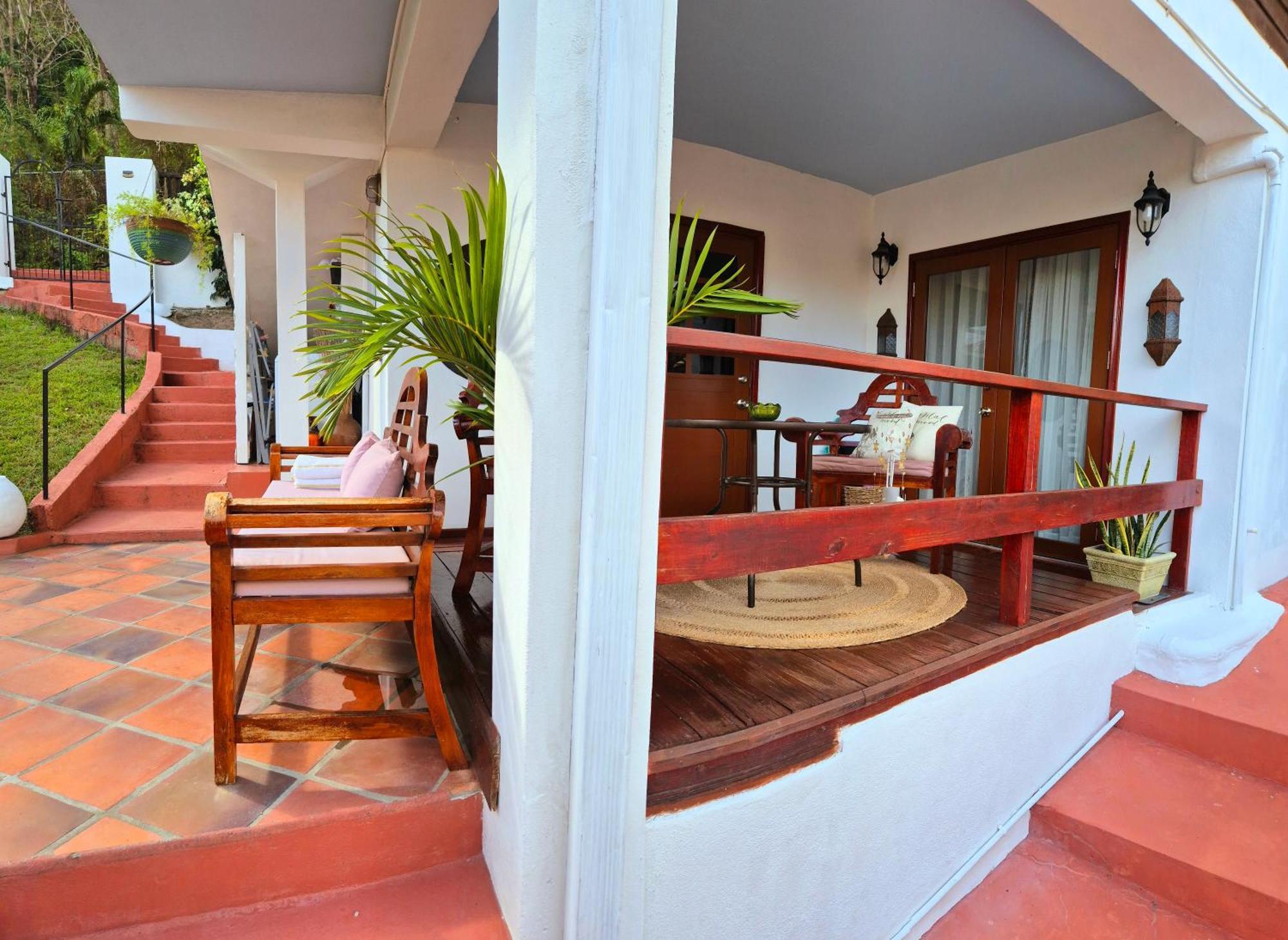 The Suite Spot Apartment - Private Paradise Stay Суфриер Экстерьер фото